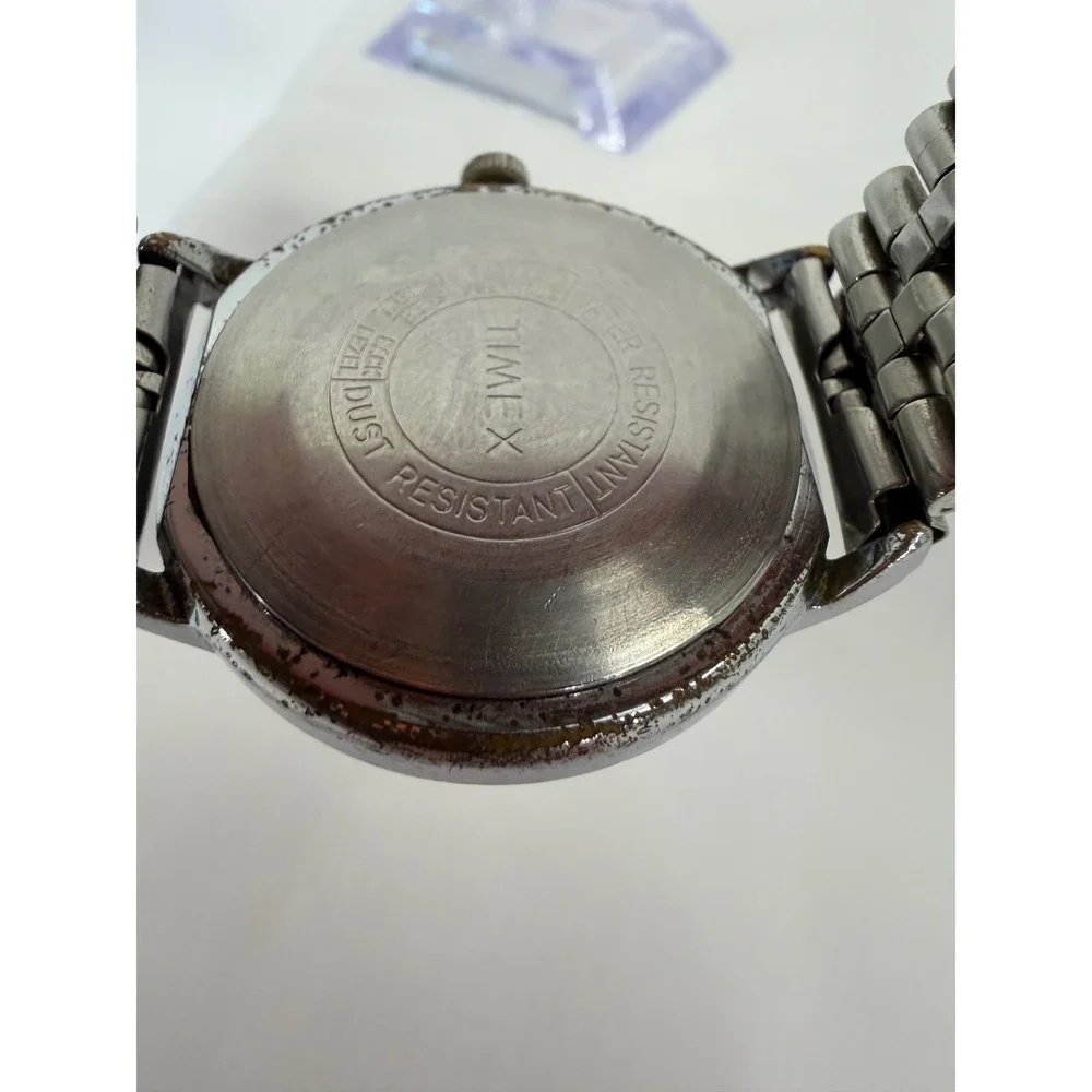 Vintage Timex Water Resistant Day Date Manual Wind Watch 26850 02775 Silver Tone